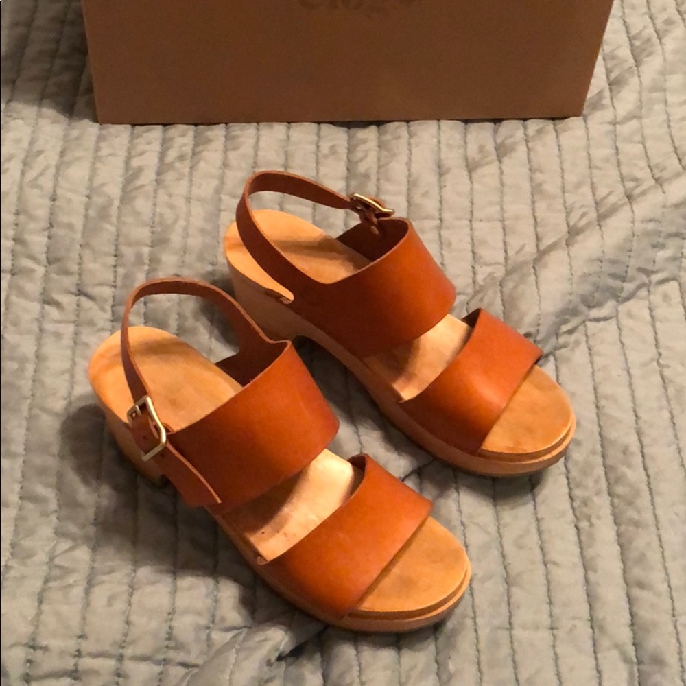 Zuzii Clogs